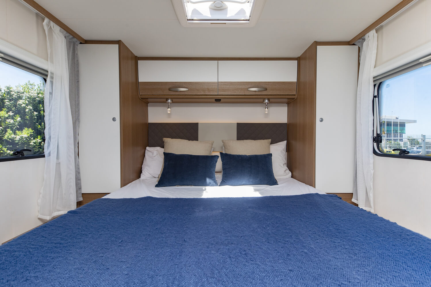 RV Buyers' Guide Motorhome Bed Types and Layouts